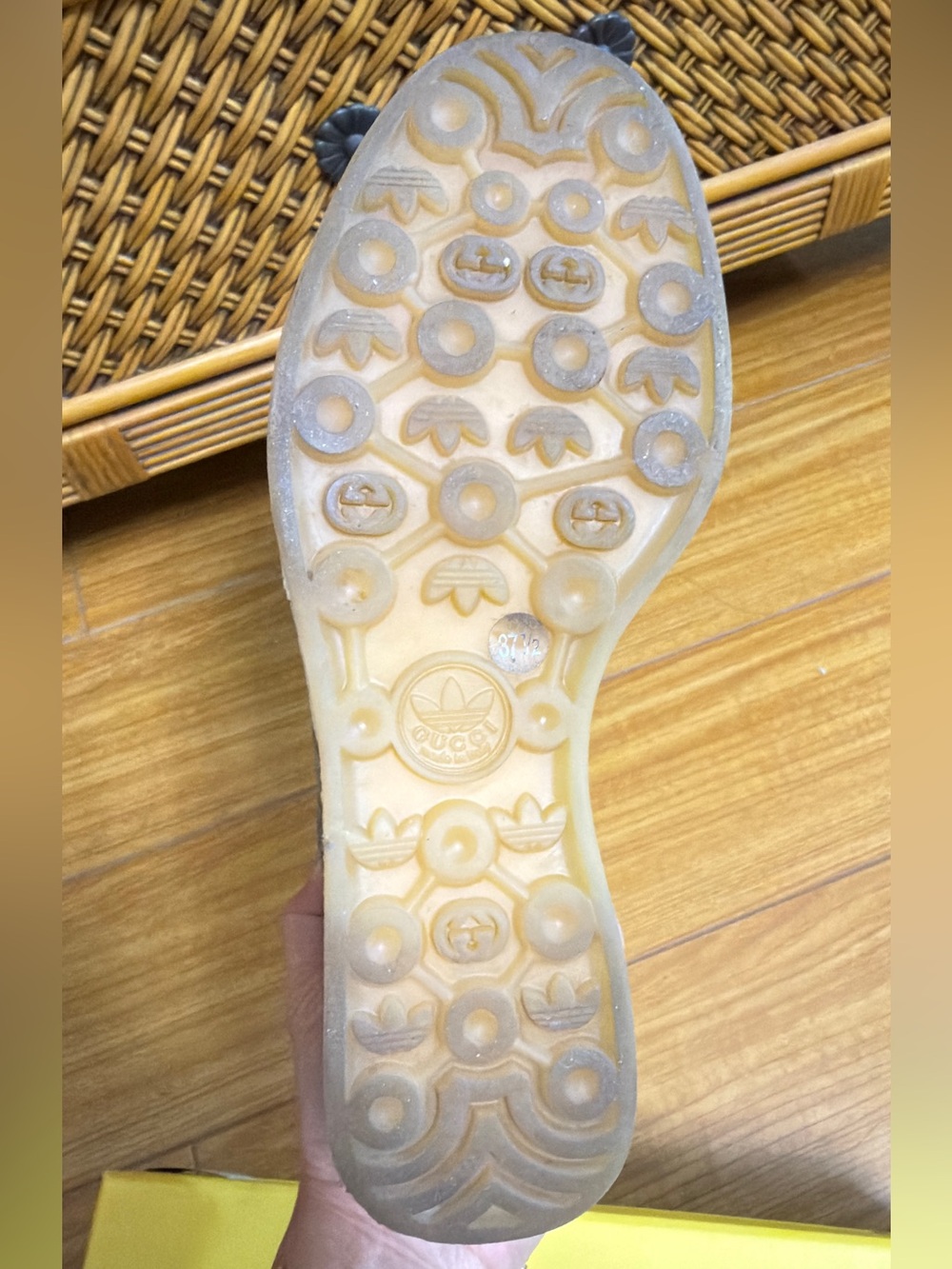 Gucci Beige GG Monogram Sneakers with White, Green & Red Accents - Picture 7 of 8